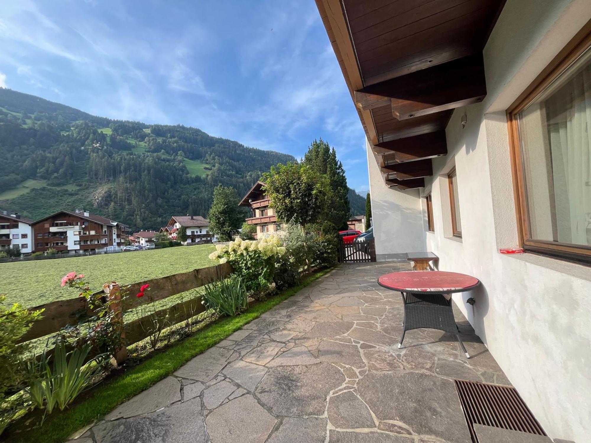 Zell Views Apartments Zell am Ziller Extérieur photo