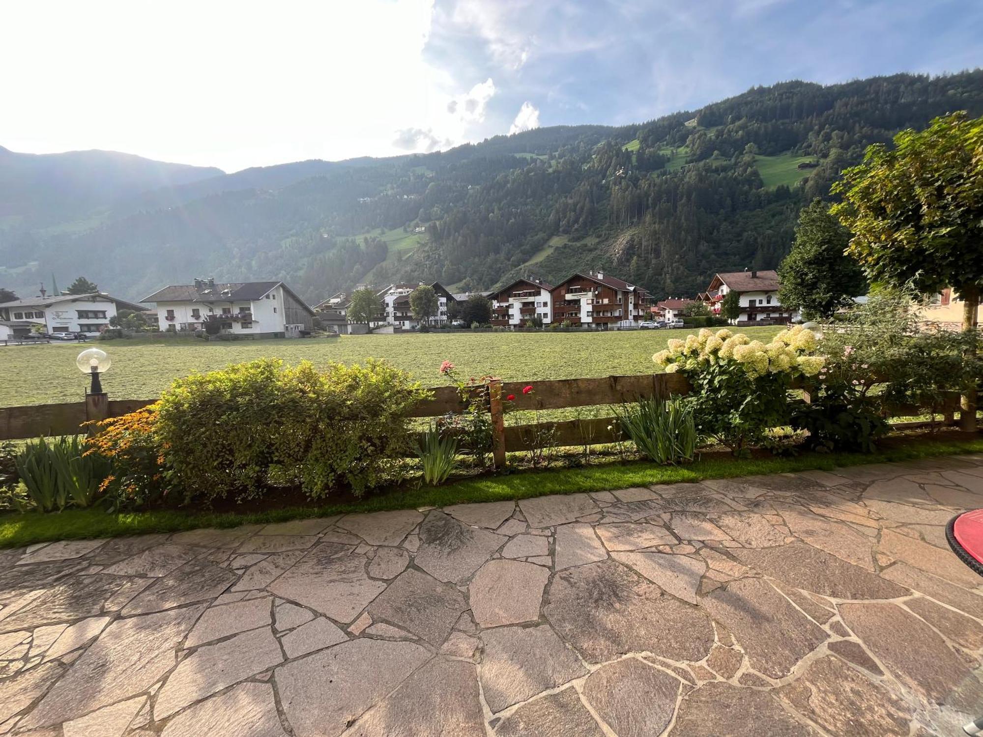 Zell Views Apartments Zell am Ziller Extérieur photo